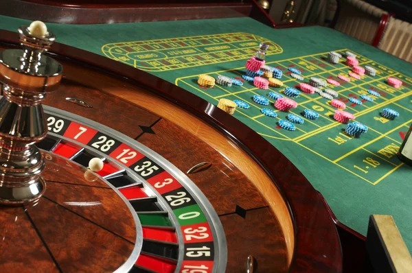 yyyr live casino dealer interface with statistics panel